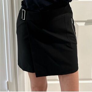 Women’s Black Laundry Short Skirt Size 4